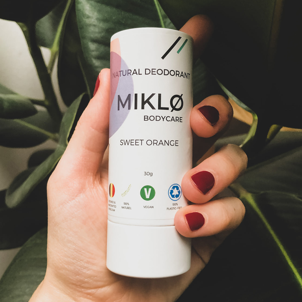 Wholesale Custom Eco Friendly Cardboard Skincare Products Lip Balm Deodorant Stick Push Up Paper Tubes